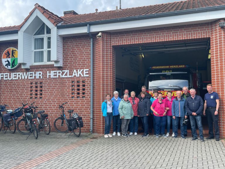 Besuch der Frauengruppe Barbara im Feuerwehrgerätehaus